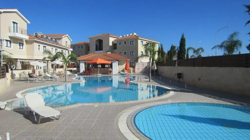 2 Br Townhome Valentina - Chg 8905