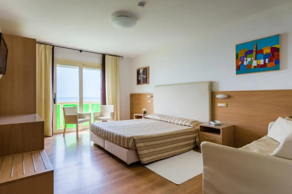 Hotel Bristol