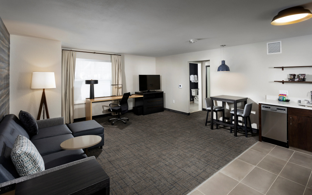 Residence Inn by Marriott Milwaukee Brookfield