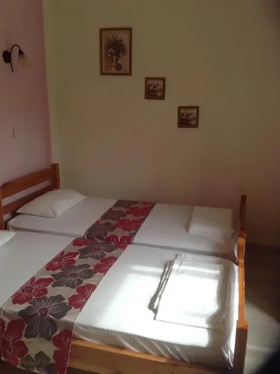 Agnes Rooms