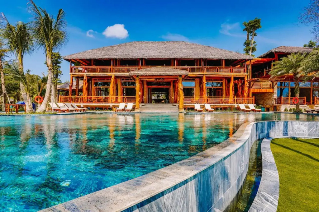 Курортный отель Ocean Bay Phu Quoc Resort and Spa