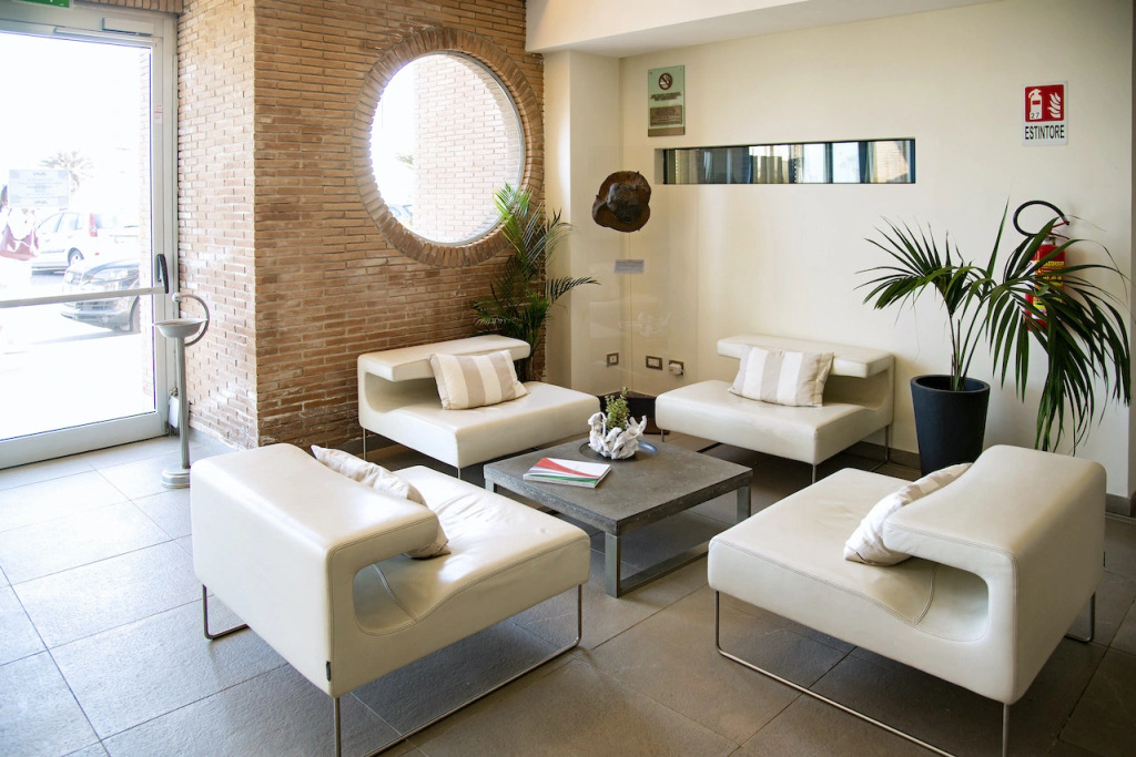 Отель Smy Aran Blu Roma Mare