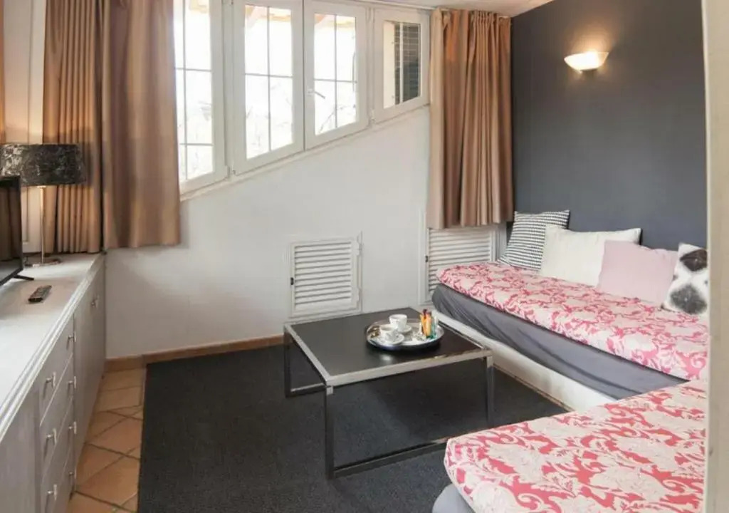 BYPILLOW Villa Lorena Adults Recommended