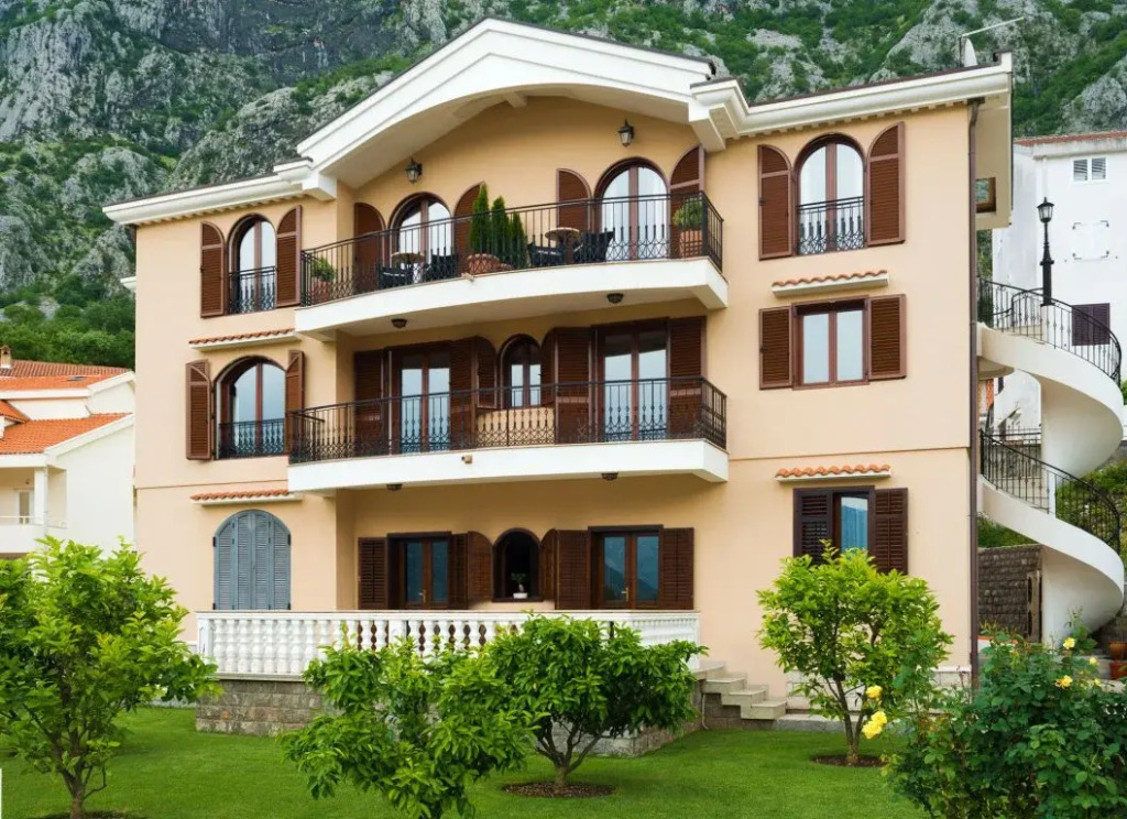 Apartments Djuranovic