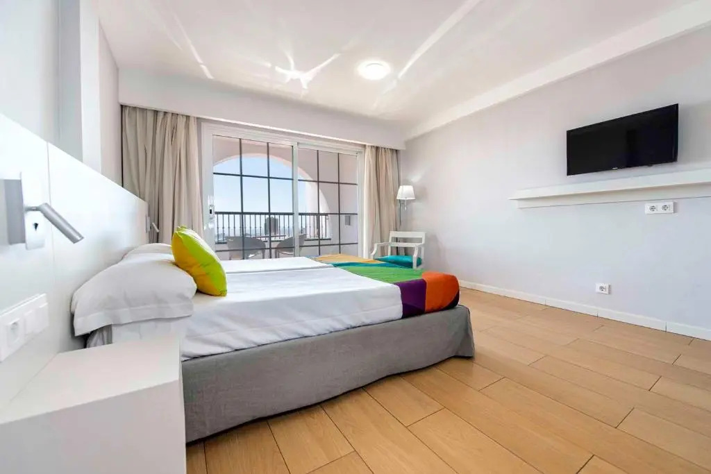 Paradise Park Fun Lifestyle Hotel