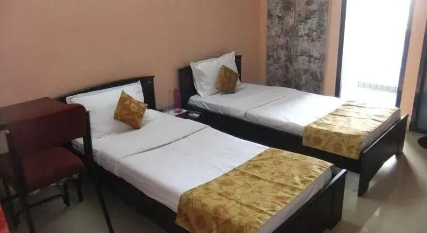 Dee Comfort Inn Guest House