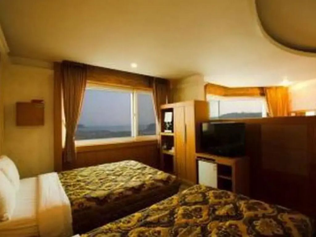 Winners Tourist Hotel