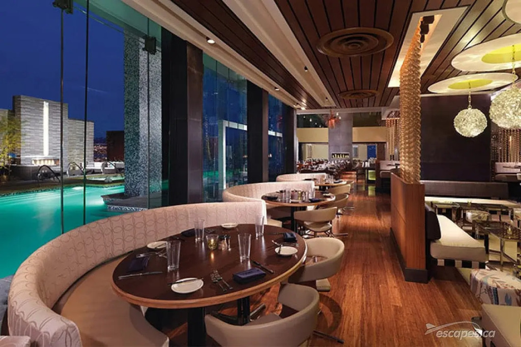 Jet Luxury At Palms Place