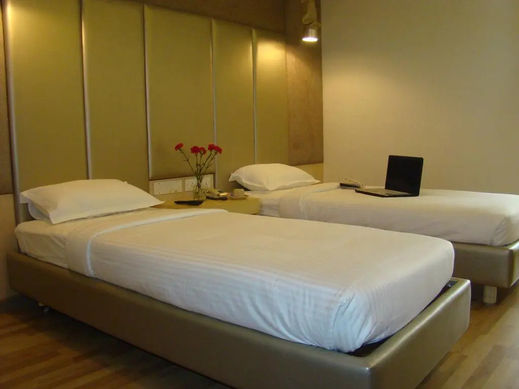 Purple Inn Boutique Hotel