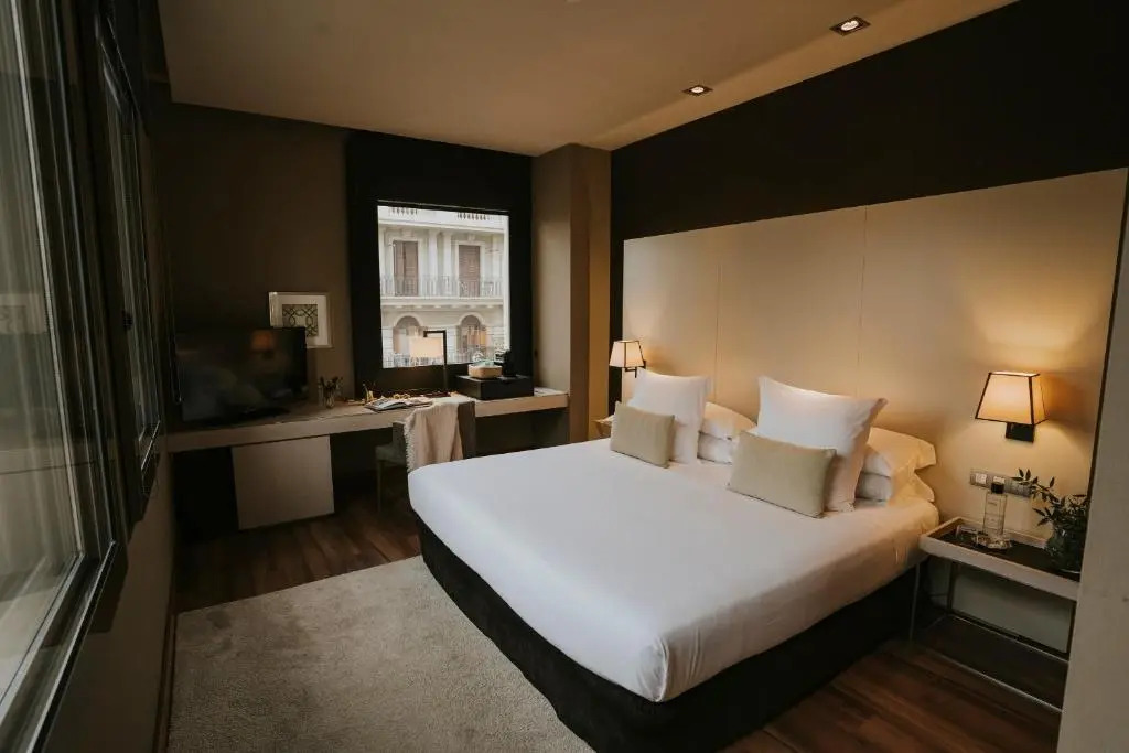 Grand Hotel Central, Small Luxury Hotels