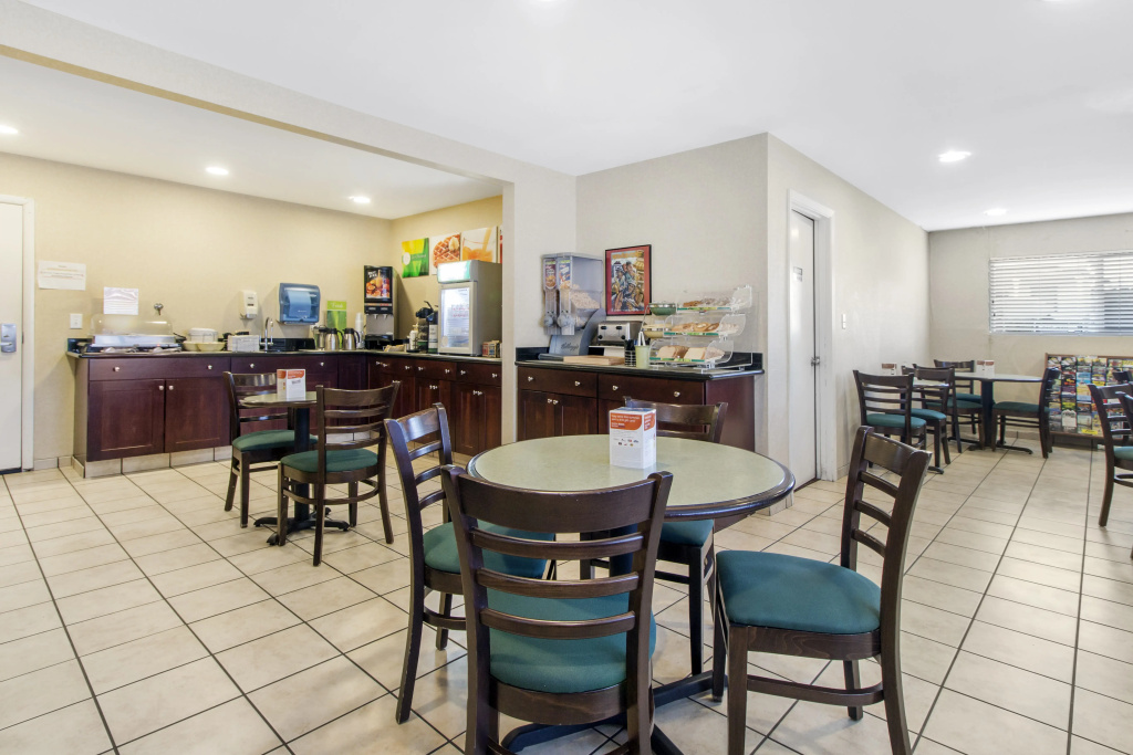 Ramada Bayside Inn & Suites Eureka