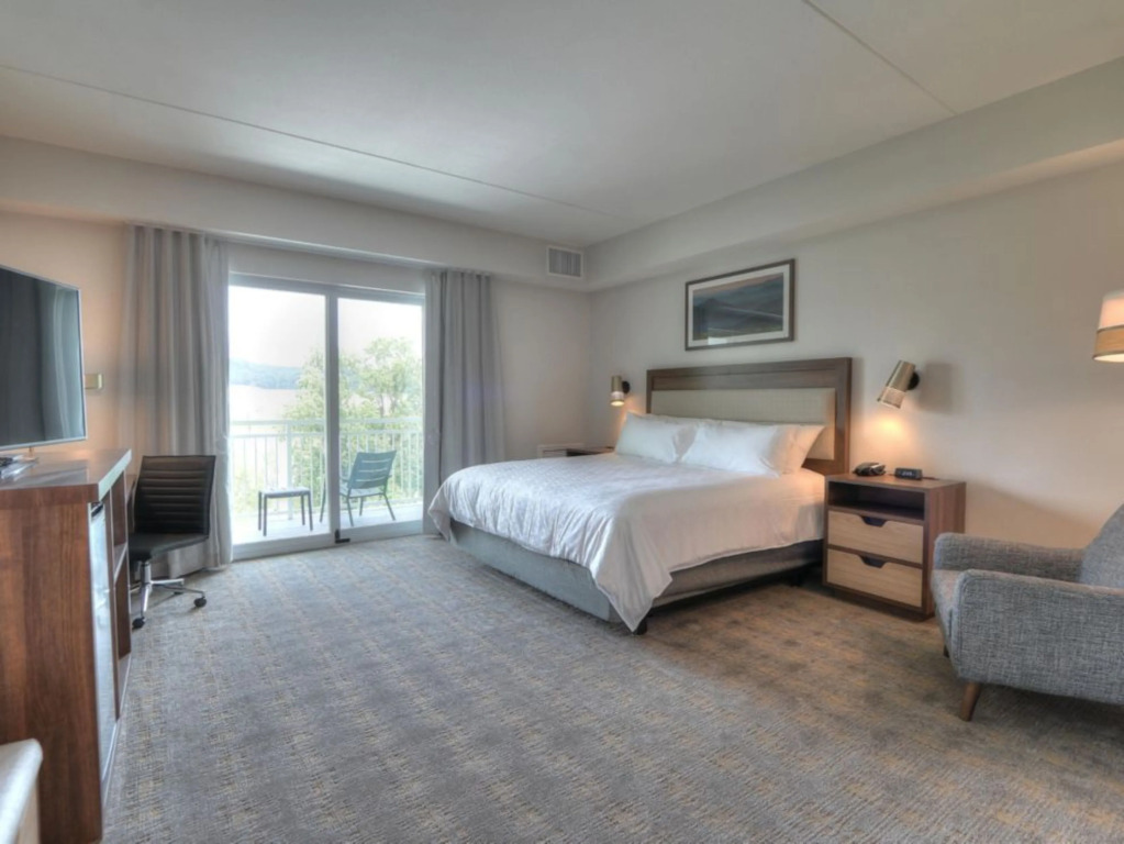 Holiday Inn & Suites Pigeon Forge Convention Center by IHG
