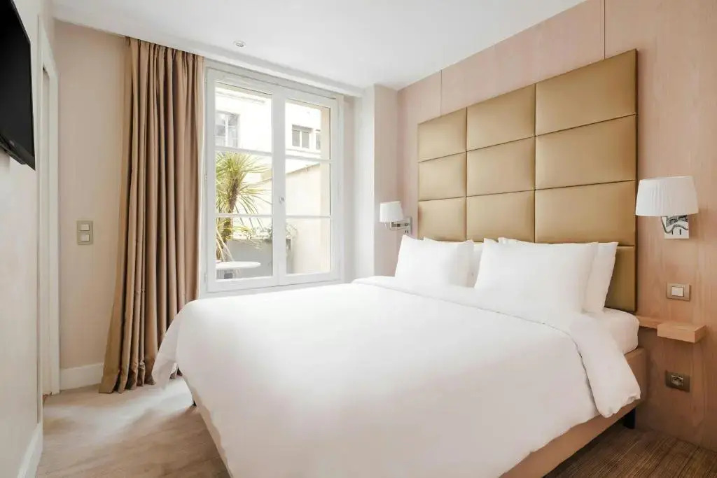 LEdmond Hotel Parc Monceau