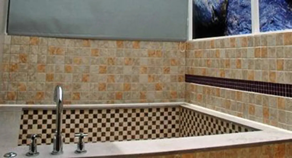 Her Home Spa Motel Daya