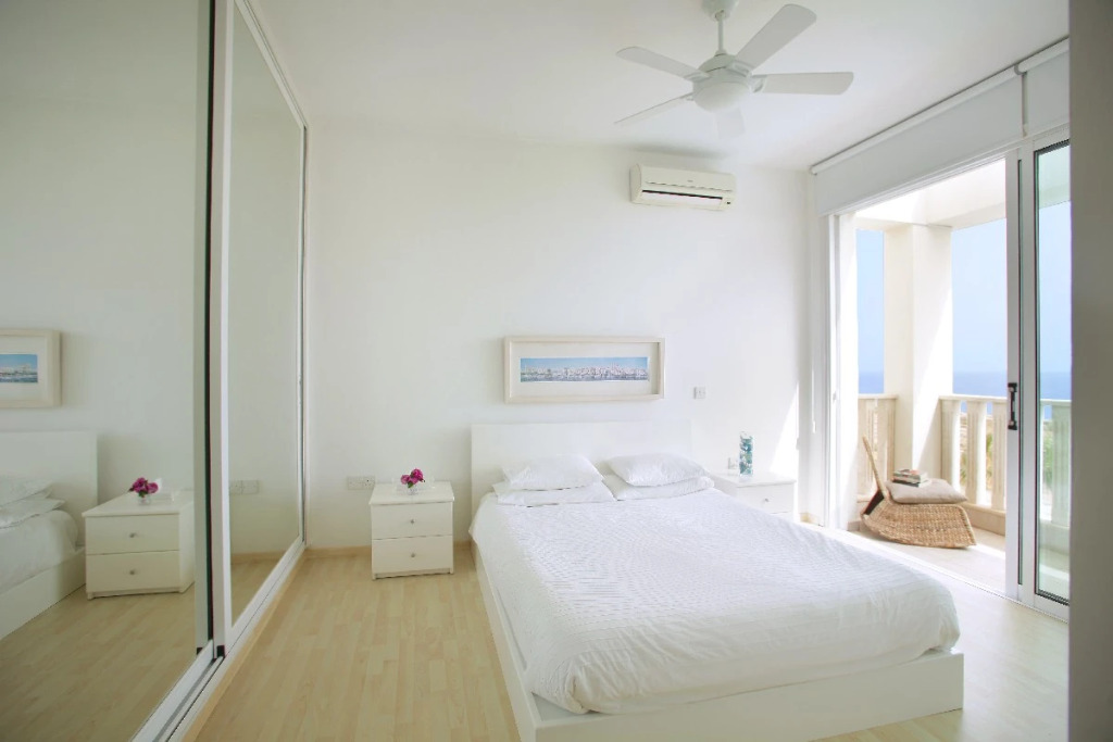 5 Br Villa - Leonies' By The Sea - Chg 8913