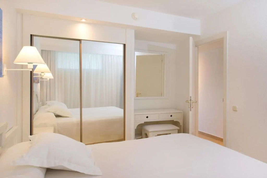Отель Iberostar Club Cala Barca - All Inclusive