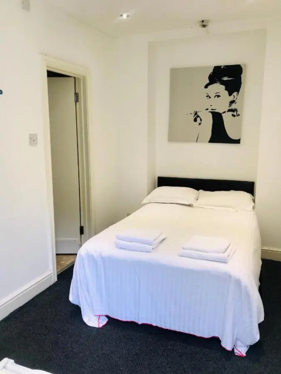 Amhurst Hotel