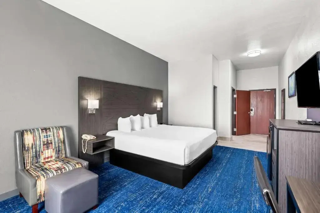 Best Western Palace Inn & Suites