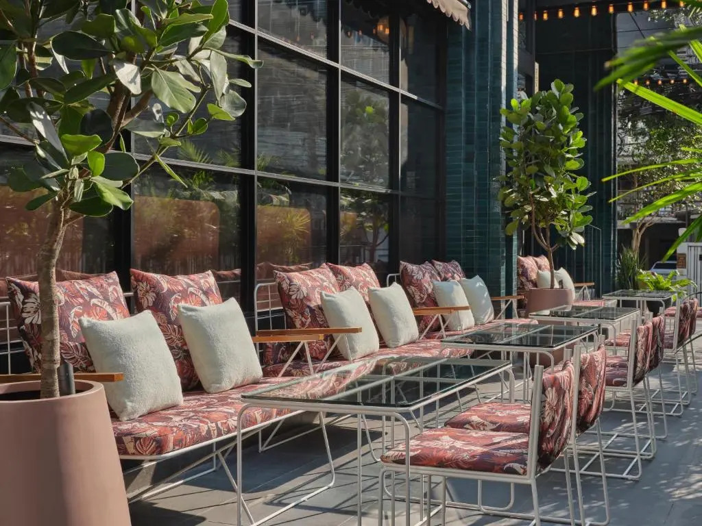 Public House Bangkok, a Member of Design Hotels