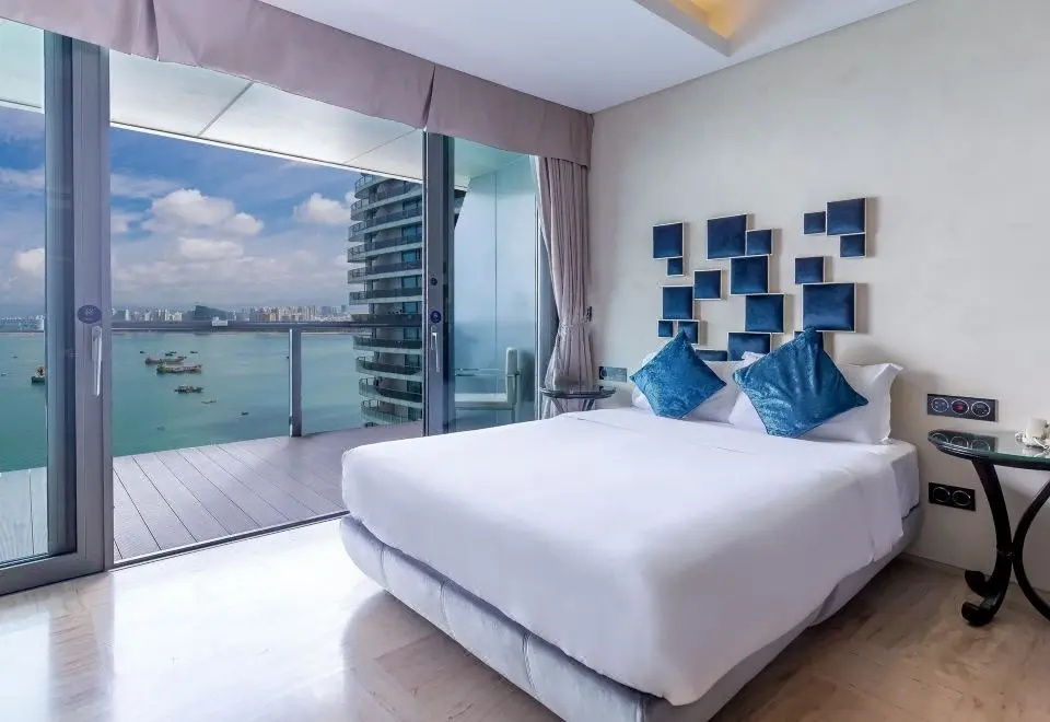 Отель Phoenix Island Supreme Seaview Holiday 