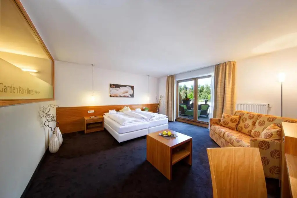 Garden Park Hotel