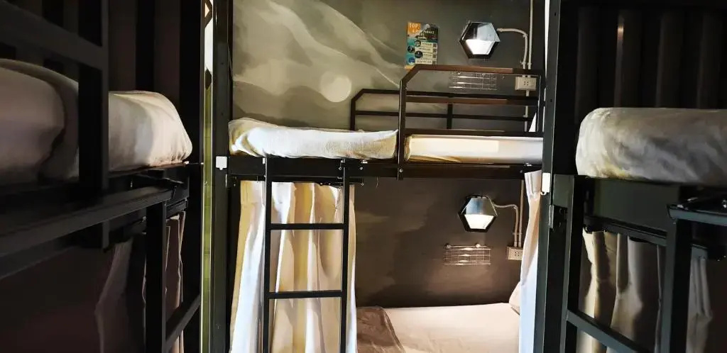 Beehive Phuket Old Town Hostel