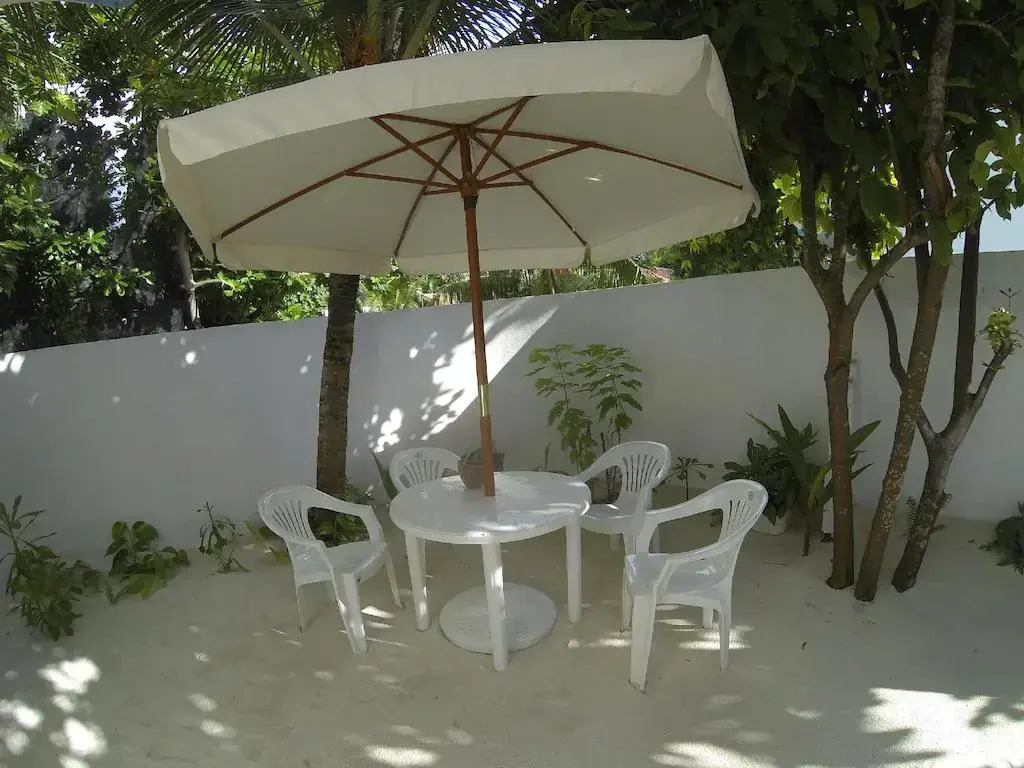 Thoddoo Ocean Front