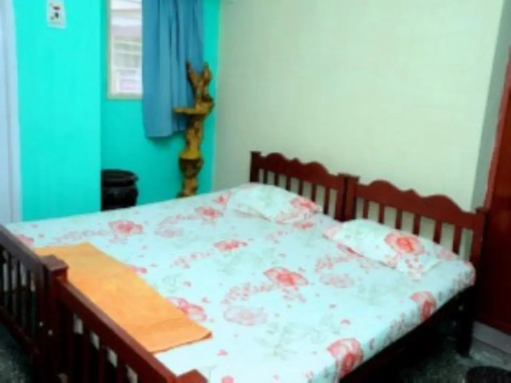 Backpackers Holidays Kochin Guest House