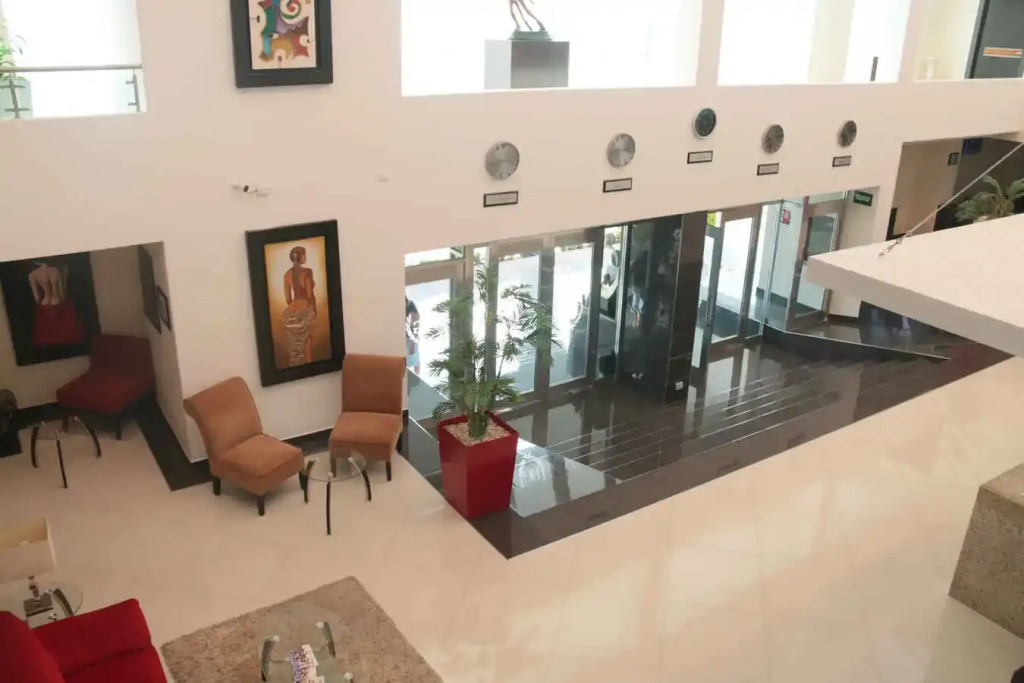 Hotel Two Select