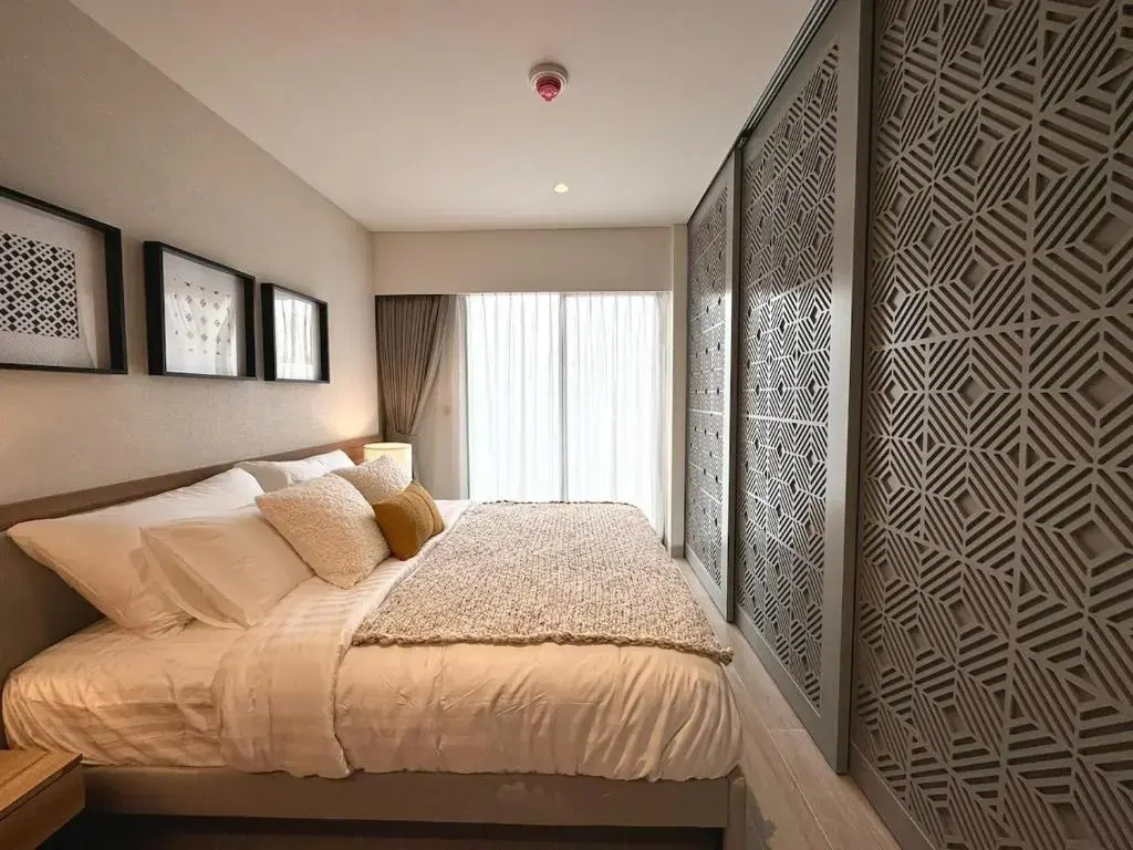 New Apartments in a Premium Laguna Complex by the Lake