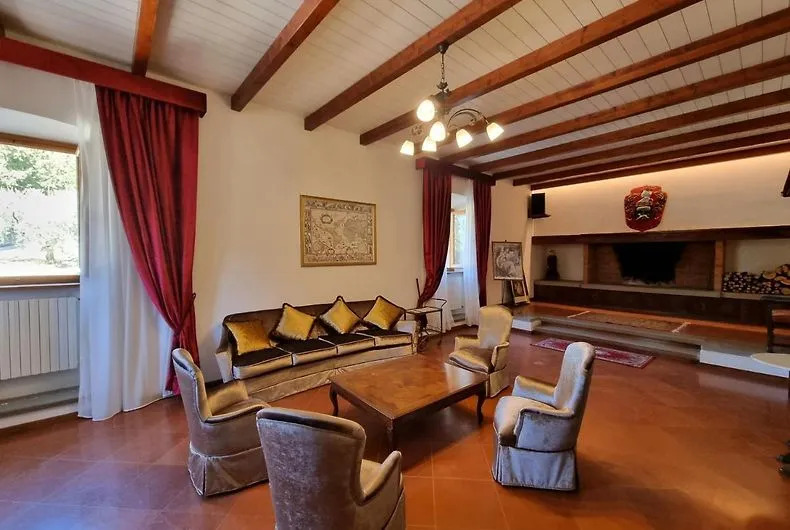 Agriturismo Villa Godenano - Pool&Restaurant