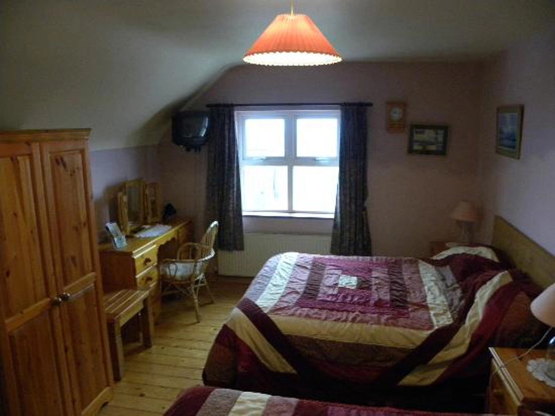 Doonagore Farmhouse