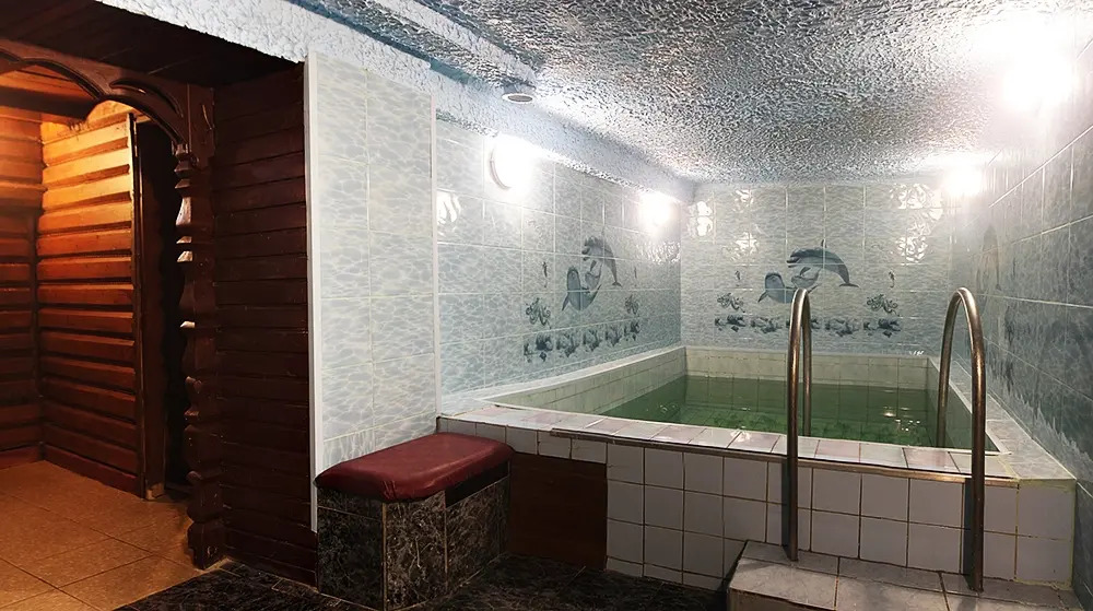 Pervomayskaya Hotel