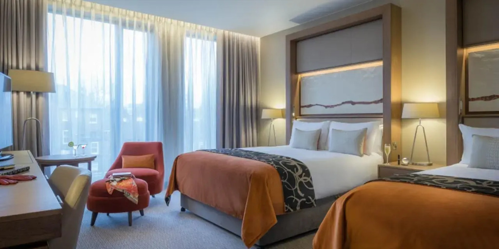 Отель Clayton Hotel Charlemont