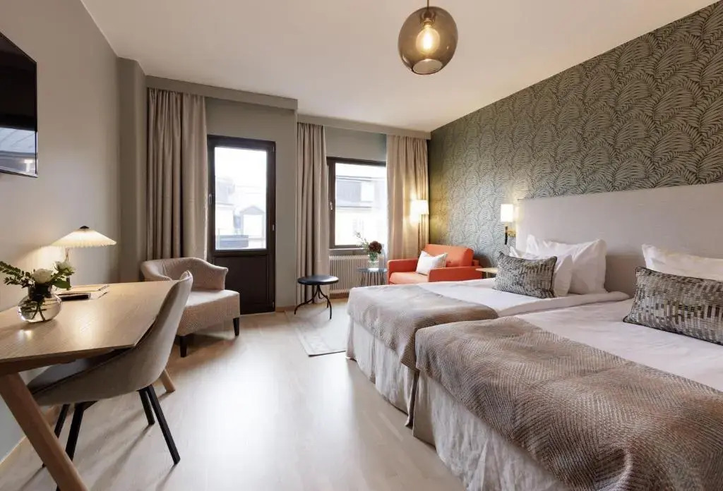 Home Hotel Wellington