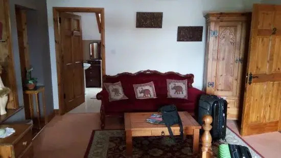 Rossmore Manor