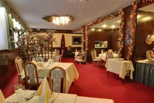 Hotel Grille