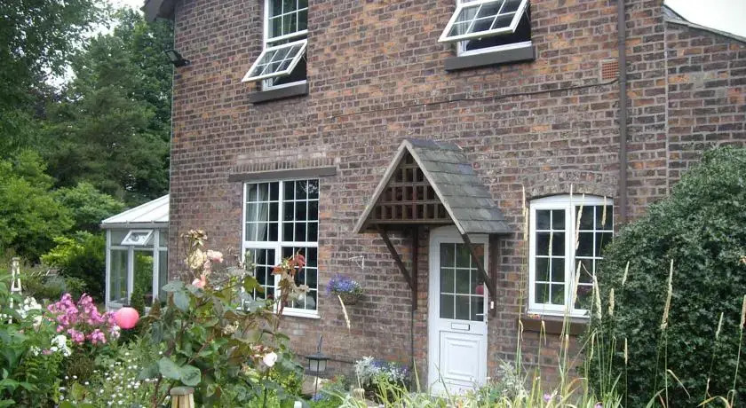 The Cottage Bed & Breakfast