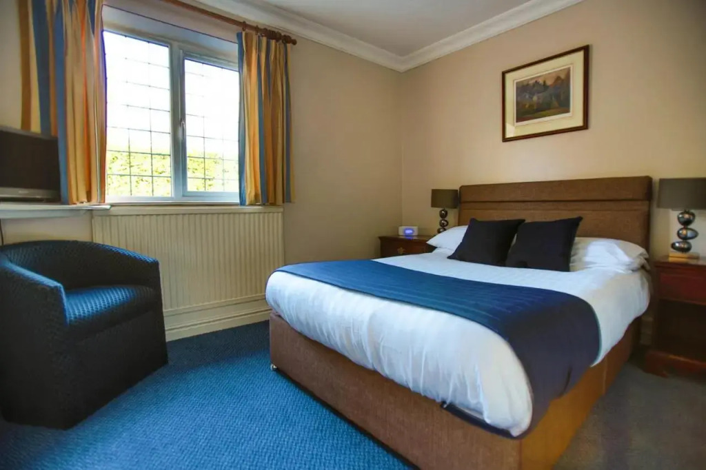 Oaklands Hotel