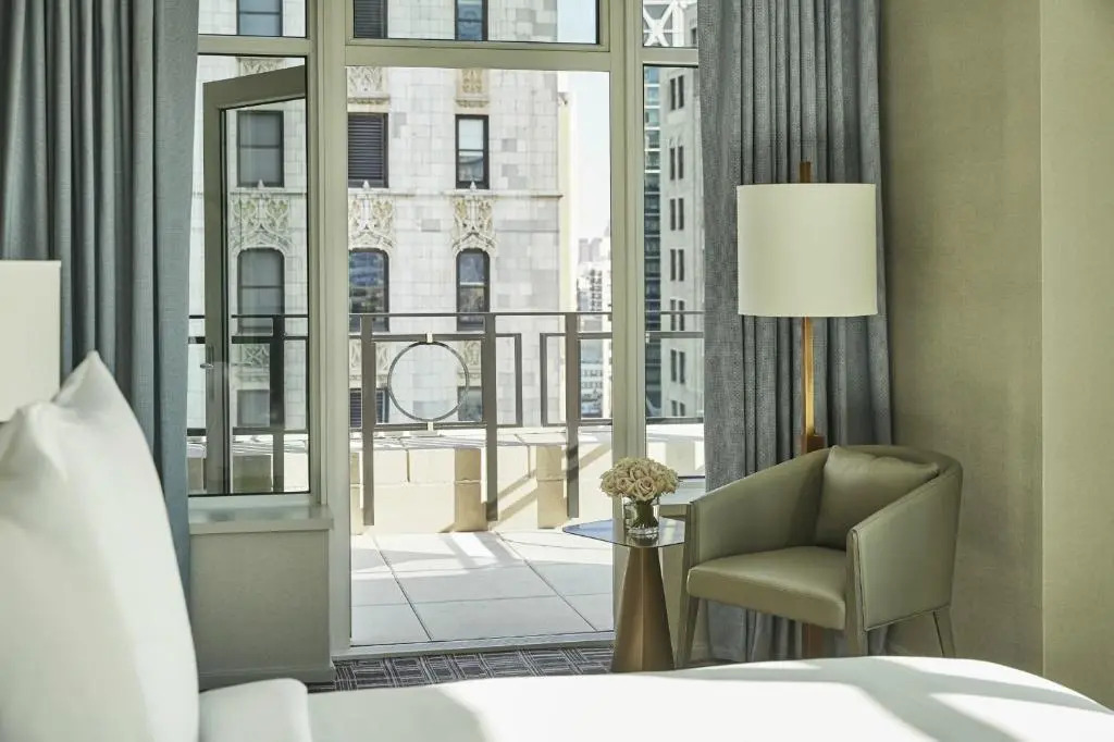 Four Seasons Hotel New York Downtown