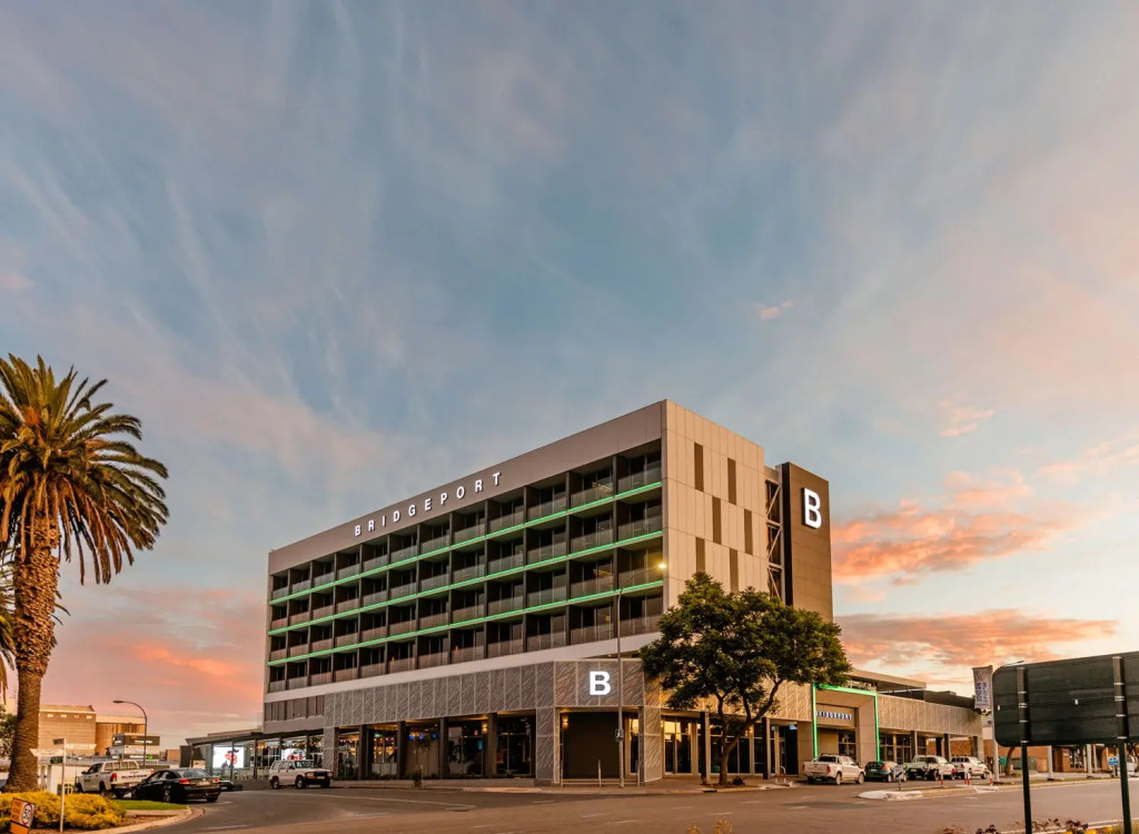 Bridgeport Hotel