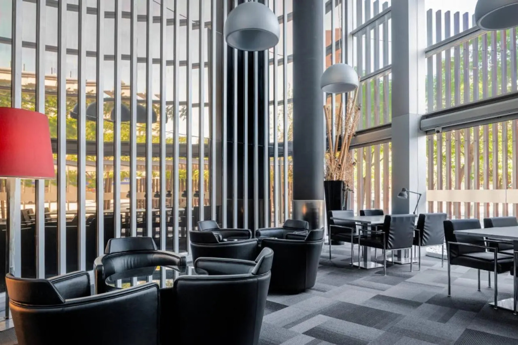 Отель AC Som by Marriott