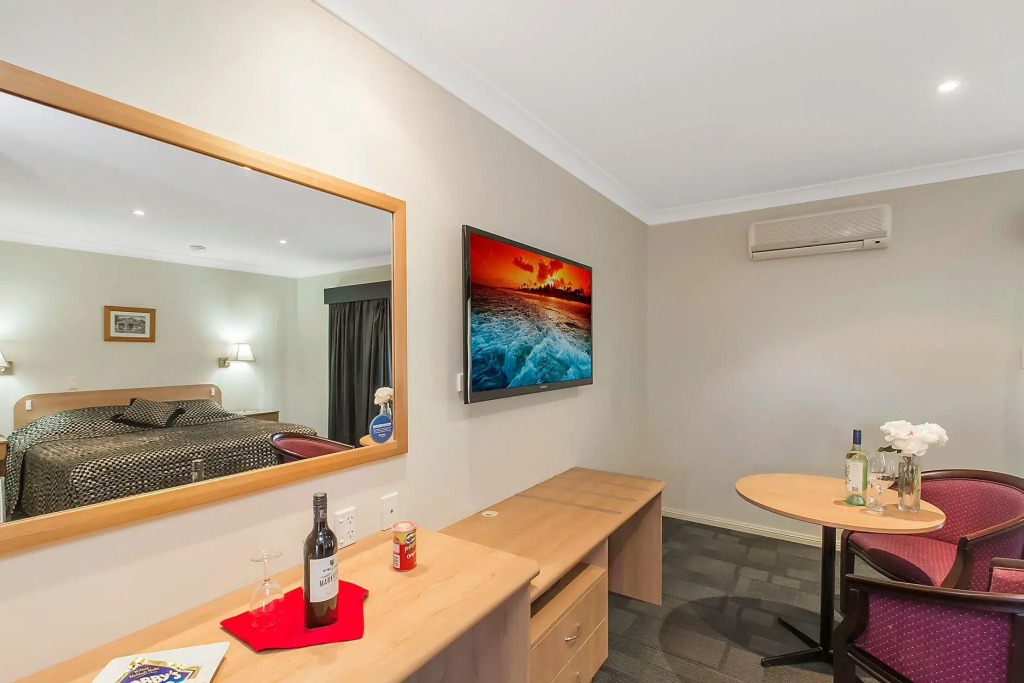 Bushmans Motor Inn
