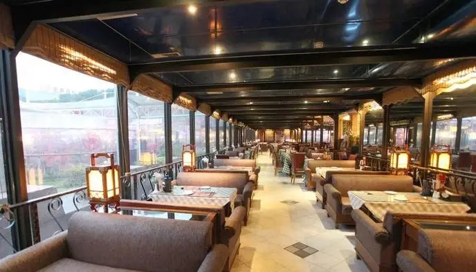 Lake View Garden Hotel