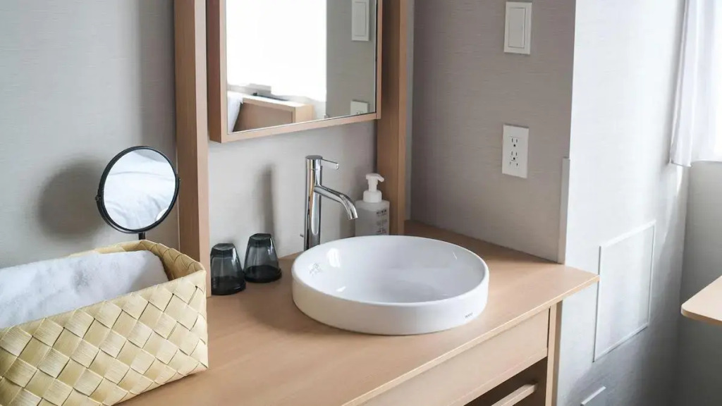 Отель REF Kyoto Hachijoguchi BY Vessel Hotels