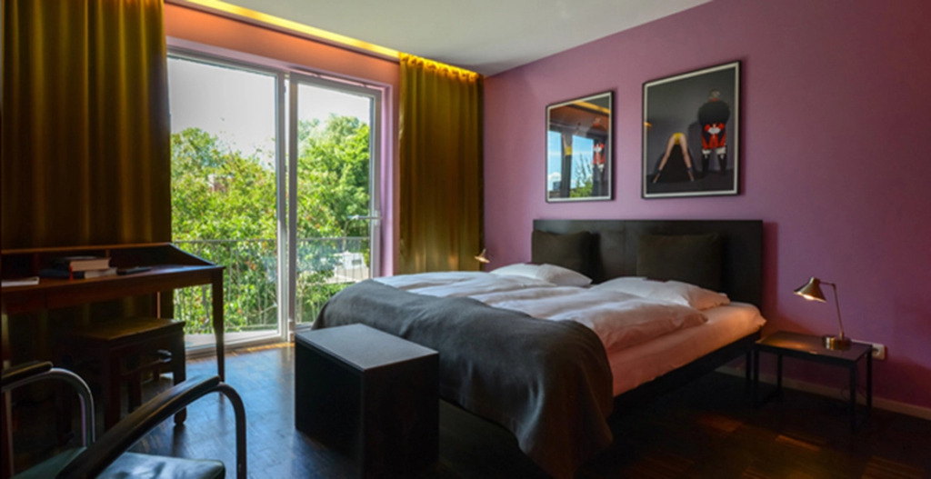 Das kleine Schwarze - Bed & Breakfast