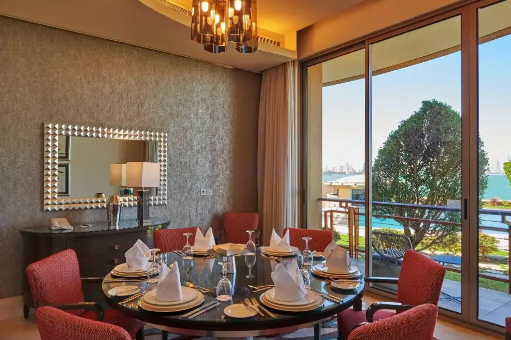 Marina Hotel