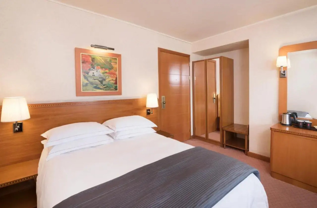 President Hotel Athens