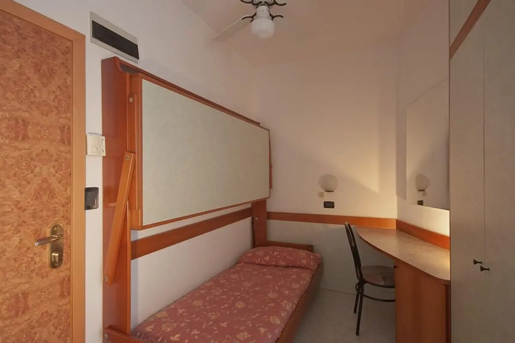 Отель Dasamo Dada Hotels