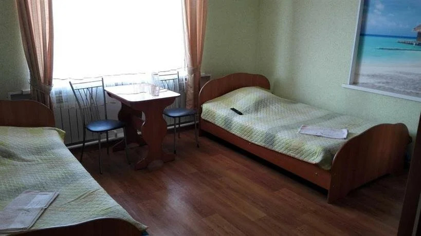 Отель Караван